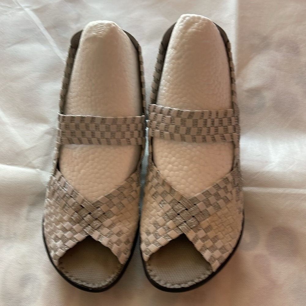 Comfortable shoes, size 37